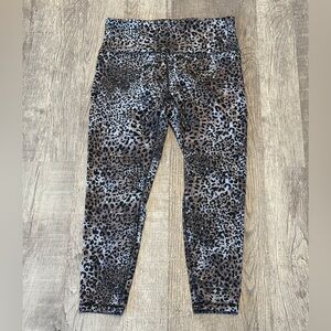 Chic Animal Print Women’s Leggings
